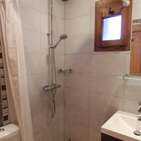 Accueillant 4 Pers. Proche Centre Champagny Appartement *